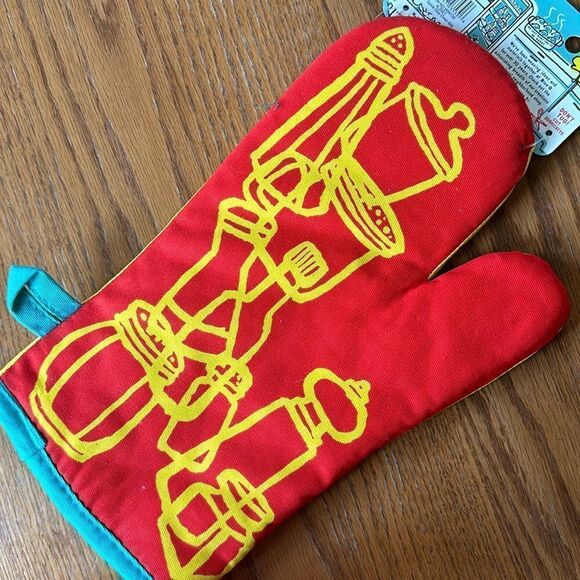 Blue Q Oven Mitt Cook Bake Mr Spice Guy - Picture 2 of 8